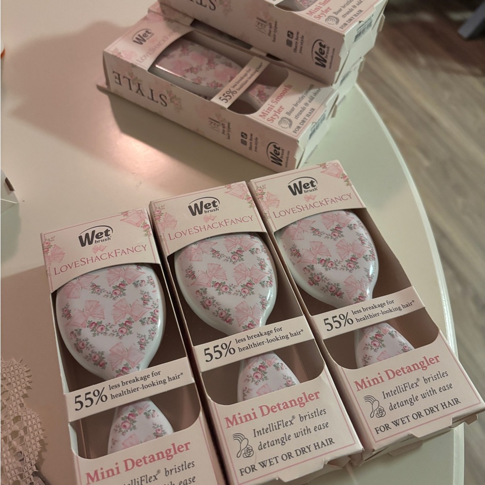 Wet Brush LoveShackFancy Mini Detangler
